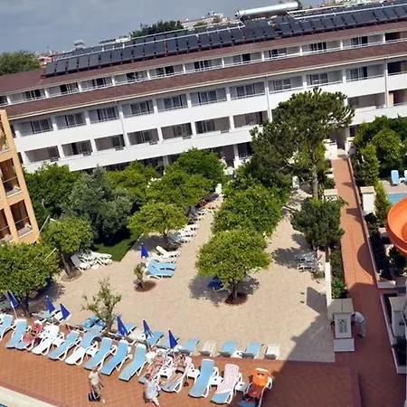 Апарт-готель Catty Cats Garden Сіде