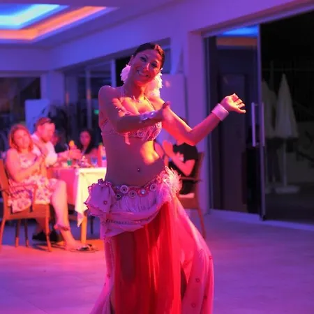 Catty Cats Garden アパートホテル