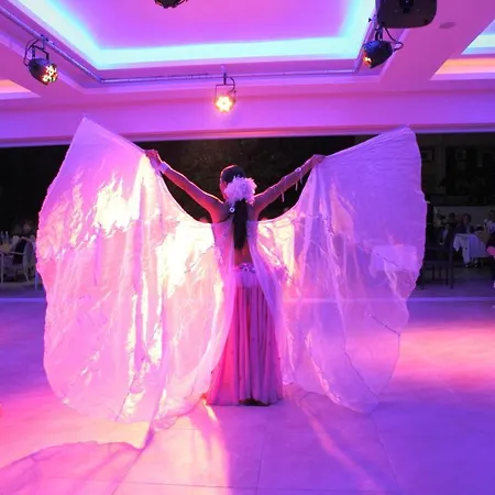 Catty Cats Garden Aparthotel