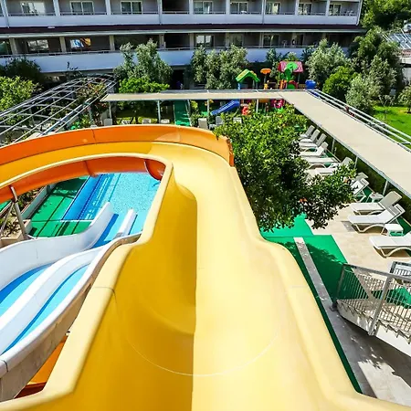 Catty Cats Garden アパートホテル シダ