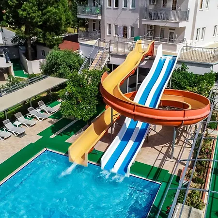 Catty Cats Garden Aparthotel Side