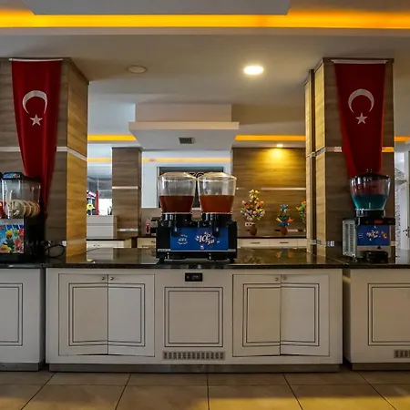 Catty Cats Garden Aparthotel 3*