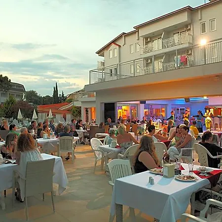 Catty Cats Garden Lejlighedshotel 3*