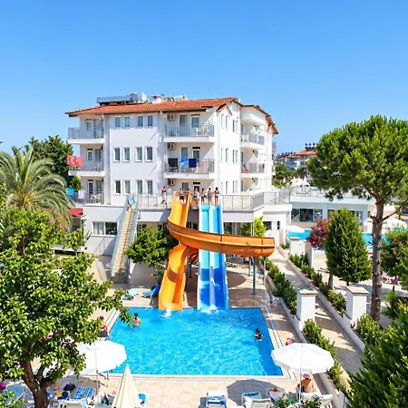 Aparthotel Catty Cats Garden 3*