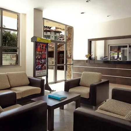 アパートホテル Catty Cats Garden シダ