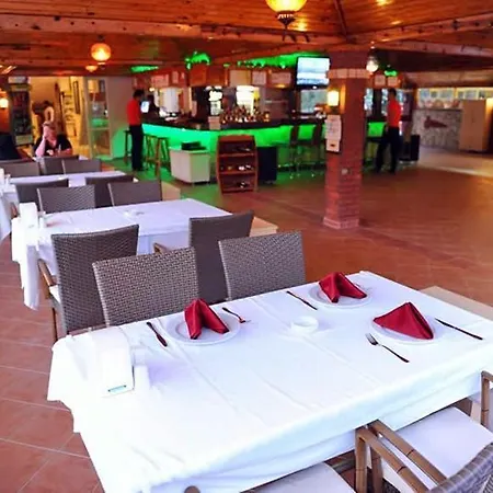 Catty Cats Garden Apart Otel