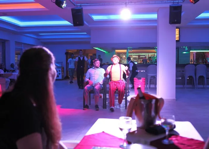 Catty Cats Garden سيدي