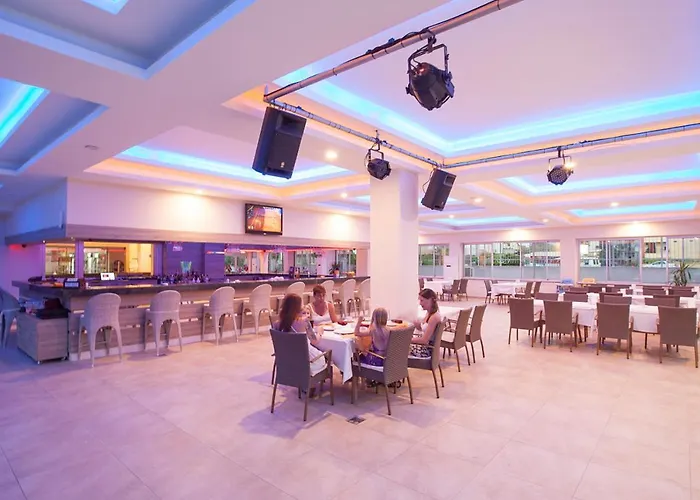 Catty Cats Garden Hotel apartamentowy