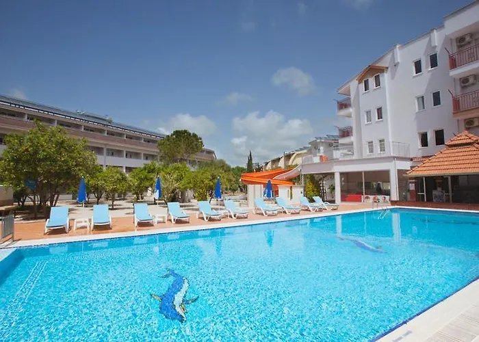 Hotel apartamentowy Catty Cats Garden 3*