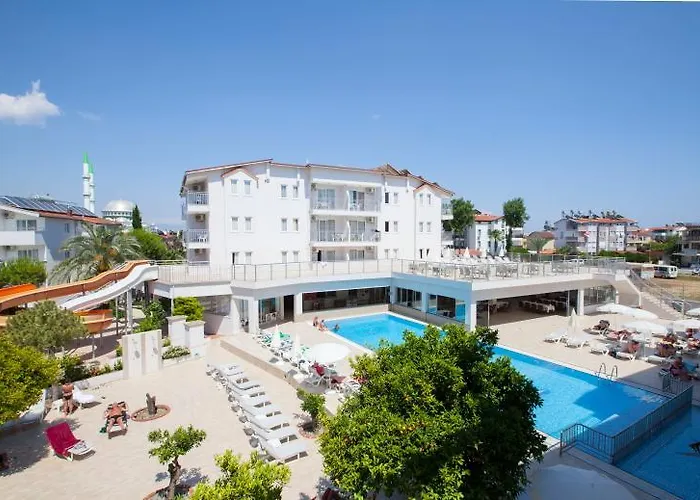 Aparthotel Catty Cats Garden 3*