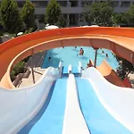 Catty Cats Garden מלון דירות 3*