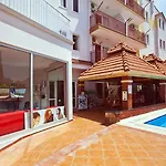 Catty Cats Garden מלון דירות