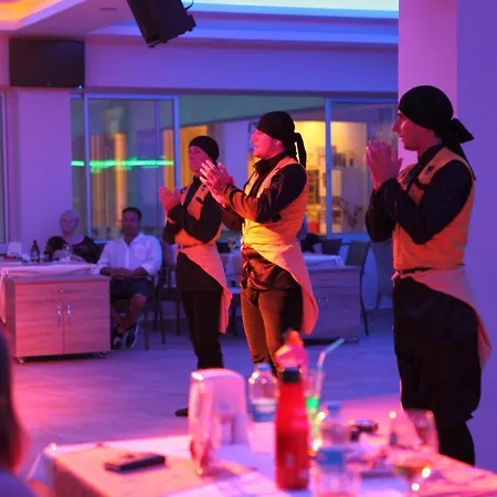 Catty Cats Garden شقة فندقية