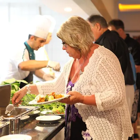 Catty Cats Garden Side